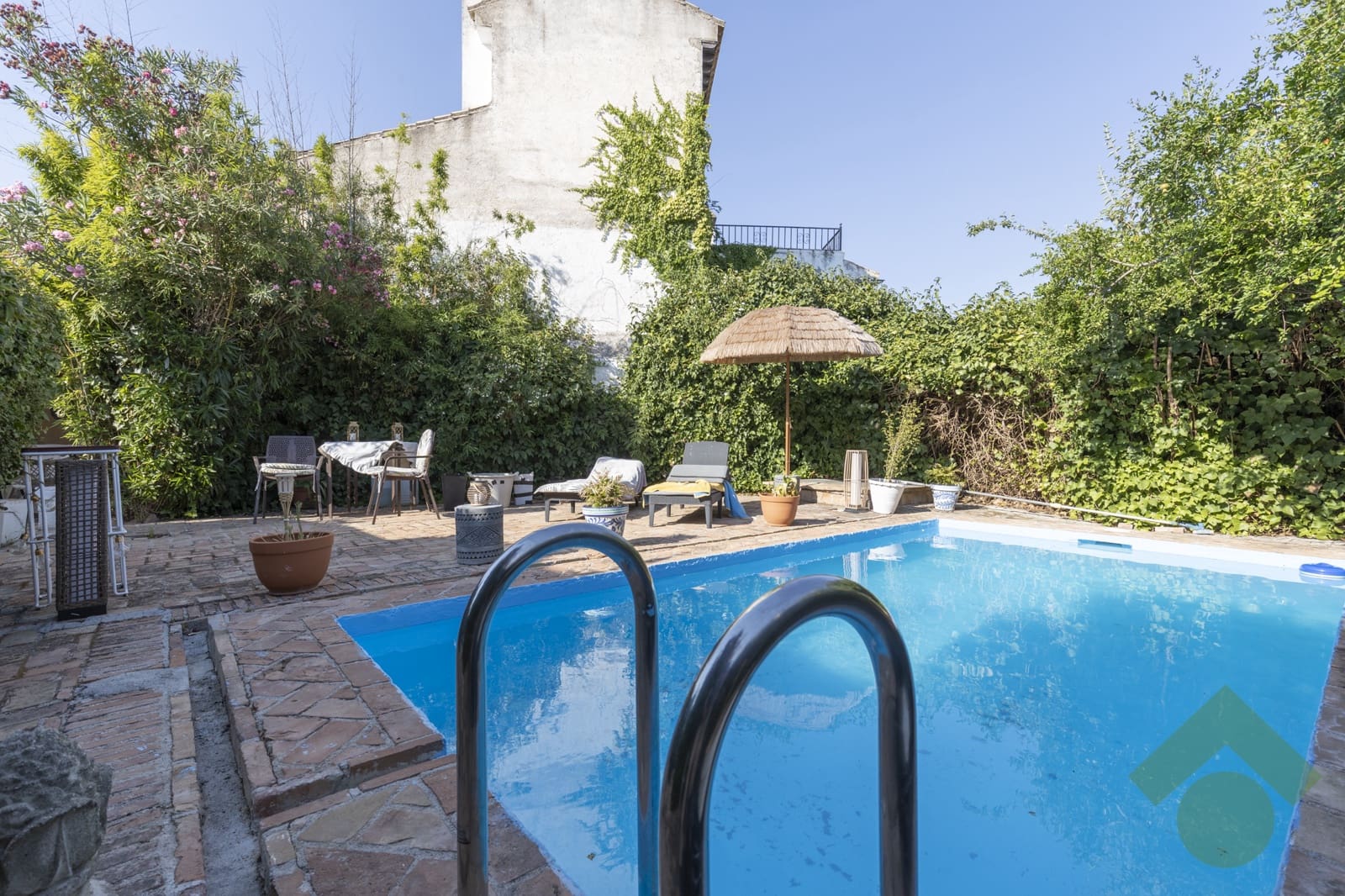 3 sypialnia Willa na sprzedaż w Miasto Grenada z basenem - 1 070 000 € (Ref: 9950432)