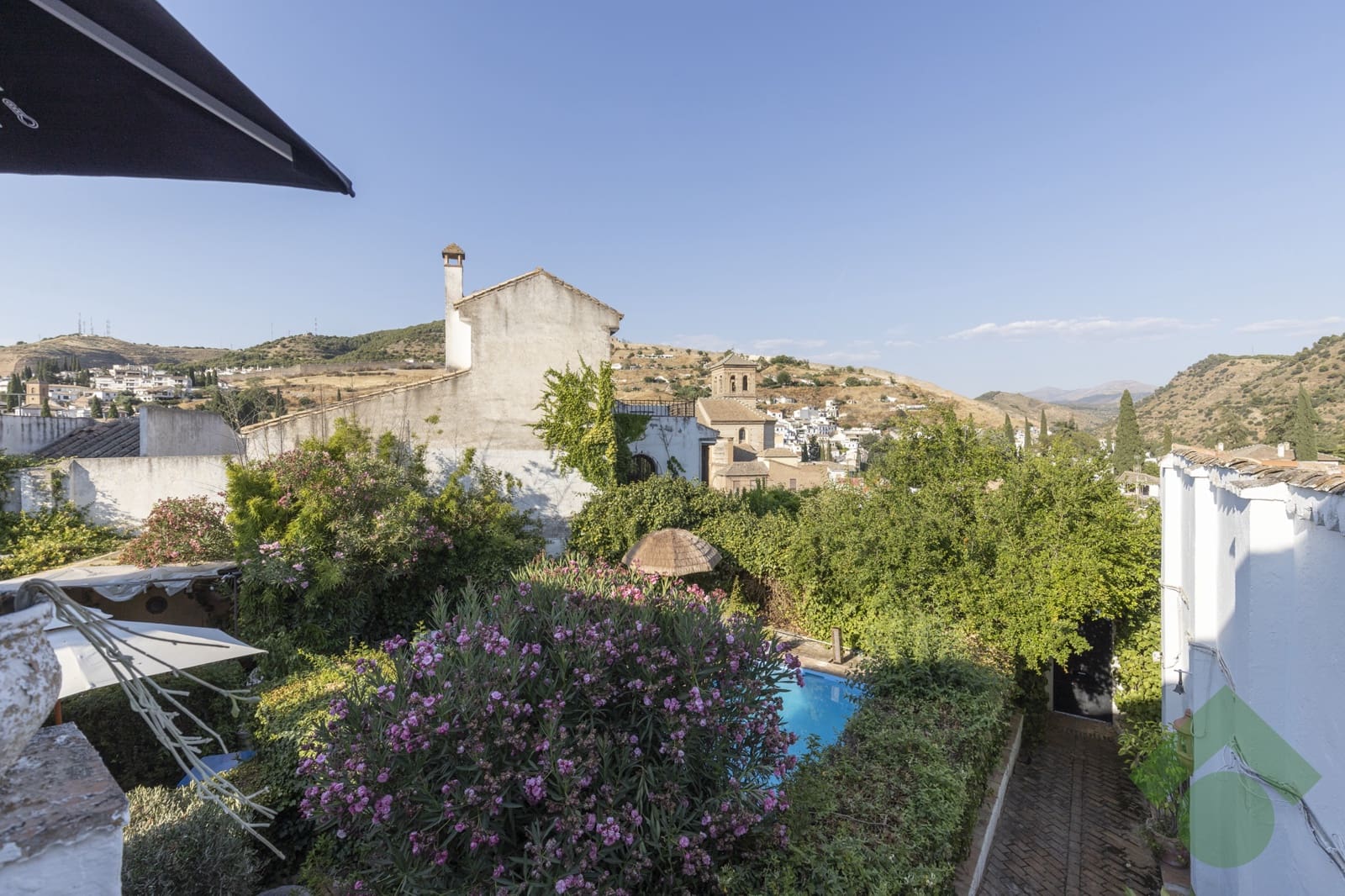 3 sypialnia Willa na sprzedaż w Miasto Grenada z basenem - 1 070 000 € (Ref: 9950432)