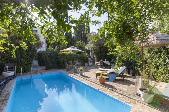 3 sypialnia Willa na sprzedaż w Albaicin, Miasto Grenada z basenem - 1 070 000 € (Ref: 9950432)