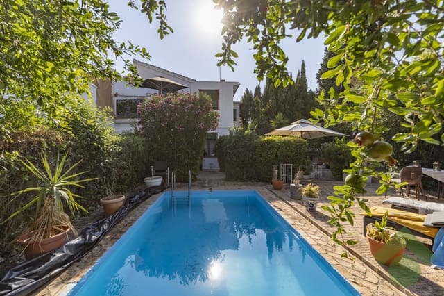 3 sypialnia Willa na sprzedaż w Albaicin, Miasto Grenada z basenem - 1 070 000 € (Ref: 9950432)