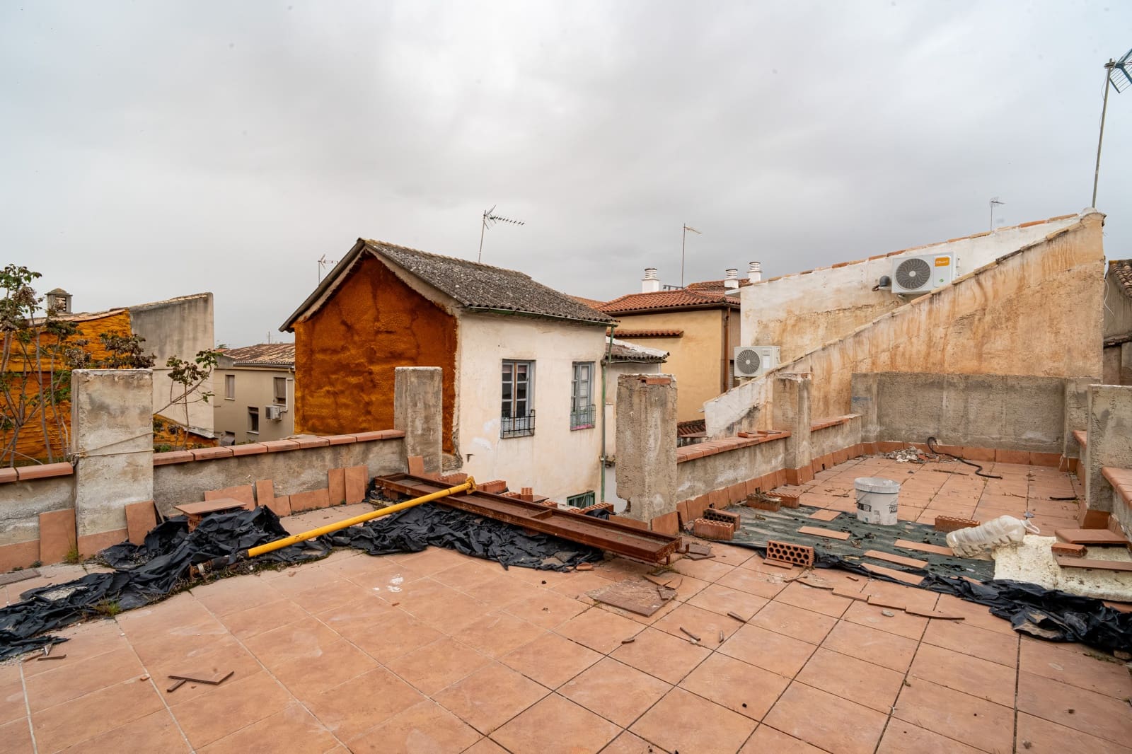 4 bedroom Townhouse for sale in Granada city - € 139,000 (Ref: 9961097)