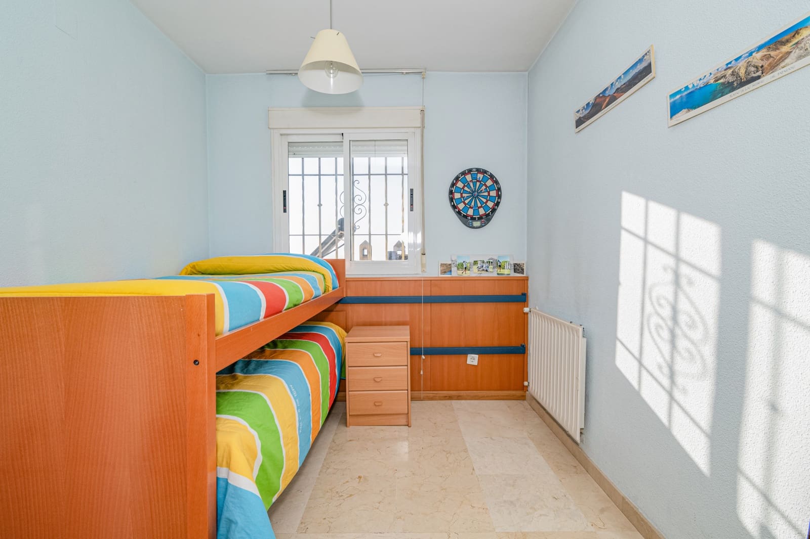 3 soveværelse Byhus til salg i Granada by med swimmingpool garage - € 349.900 (Ref: 9972276)