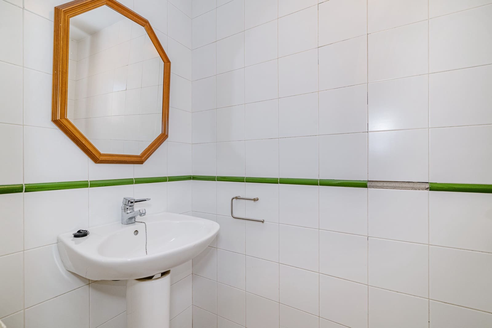 3 soveværelse Byhus til salg i Granada by med swimmingpool garage - € 349.900 (Ref: 9972276)