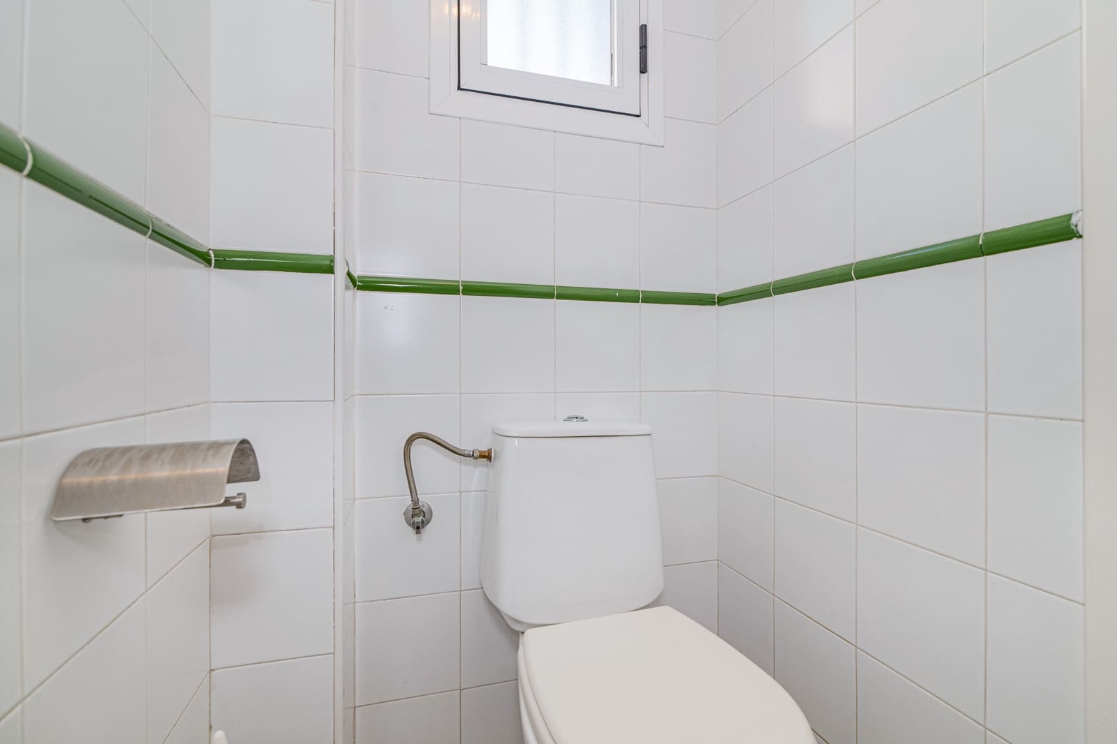3 soveværelse Byhus til salg i Granada by med swimmingpool garage - € 349.900 (Ref: 9972276)