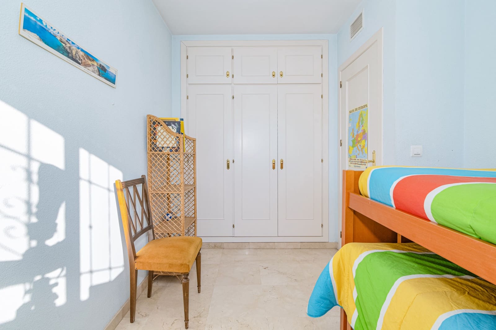 3 soveværelse Byhus til salg i Granada by med swimmingpool garage - € 349.900 (Ref: 9972276)
