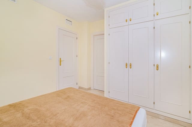3 soverom Hus til salgs i Granada by med svømmebasseng garasje - € 349 900 (Ref: 9972276)