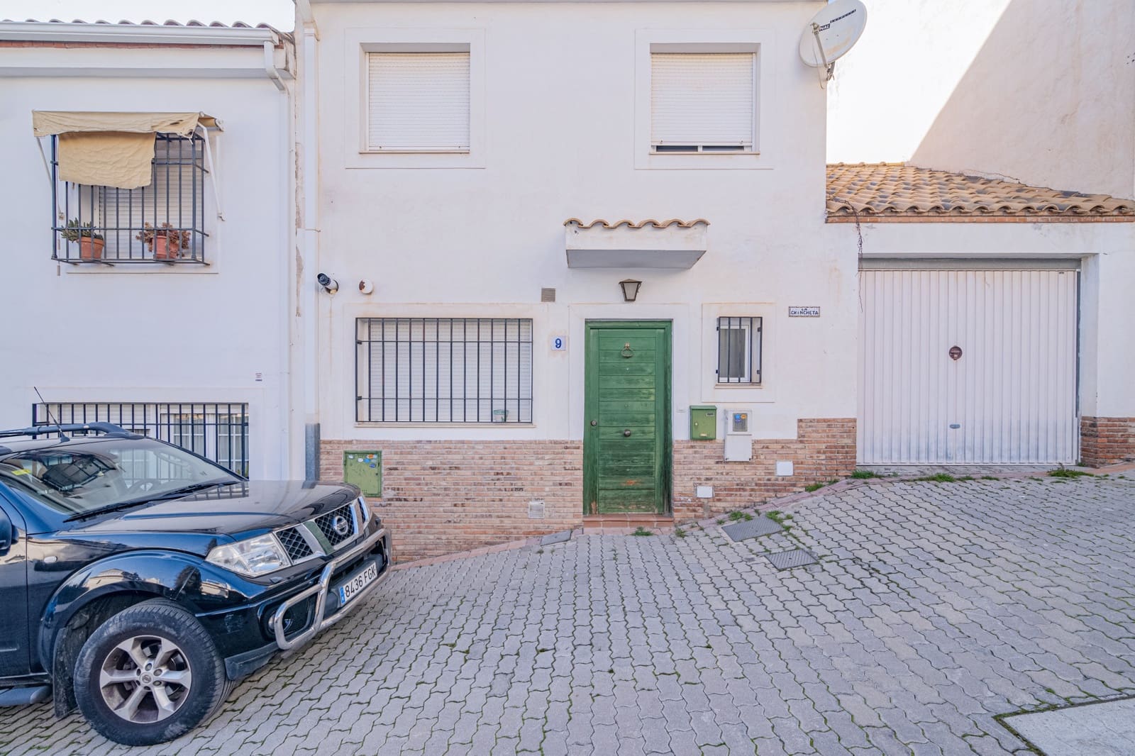 3 soveværelse Byhus til salg i Granada by med swimmingpool garage - € 349.900 (Ref: 9972276)