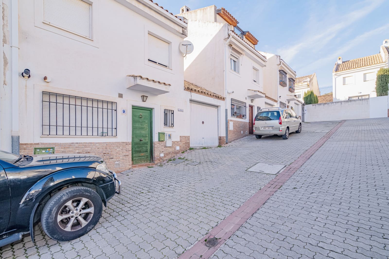 3 soveværelse Byhus til salg i Granada by med swimmingpool garage - € 349.900 (Ref: 9972276)