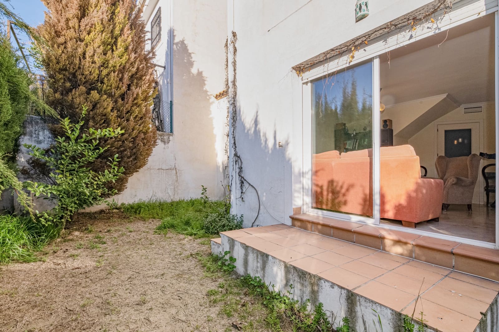 3 soveværelse Byhus til salg i Granada by med swimmingpool garage - € 349.900 (Ref: 9972276)