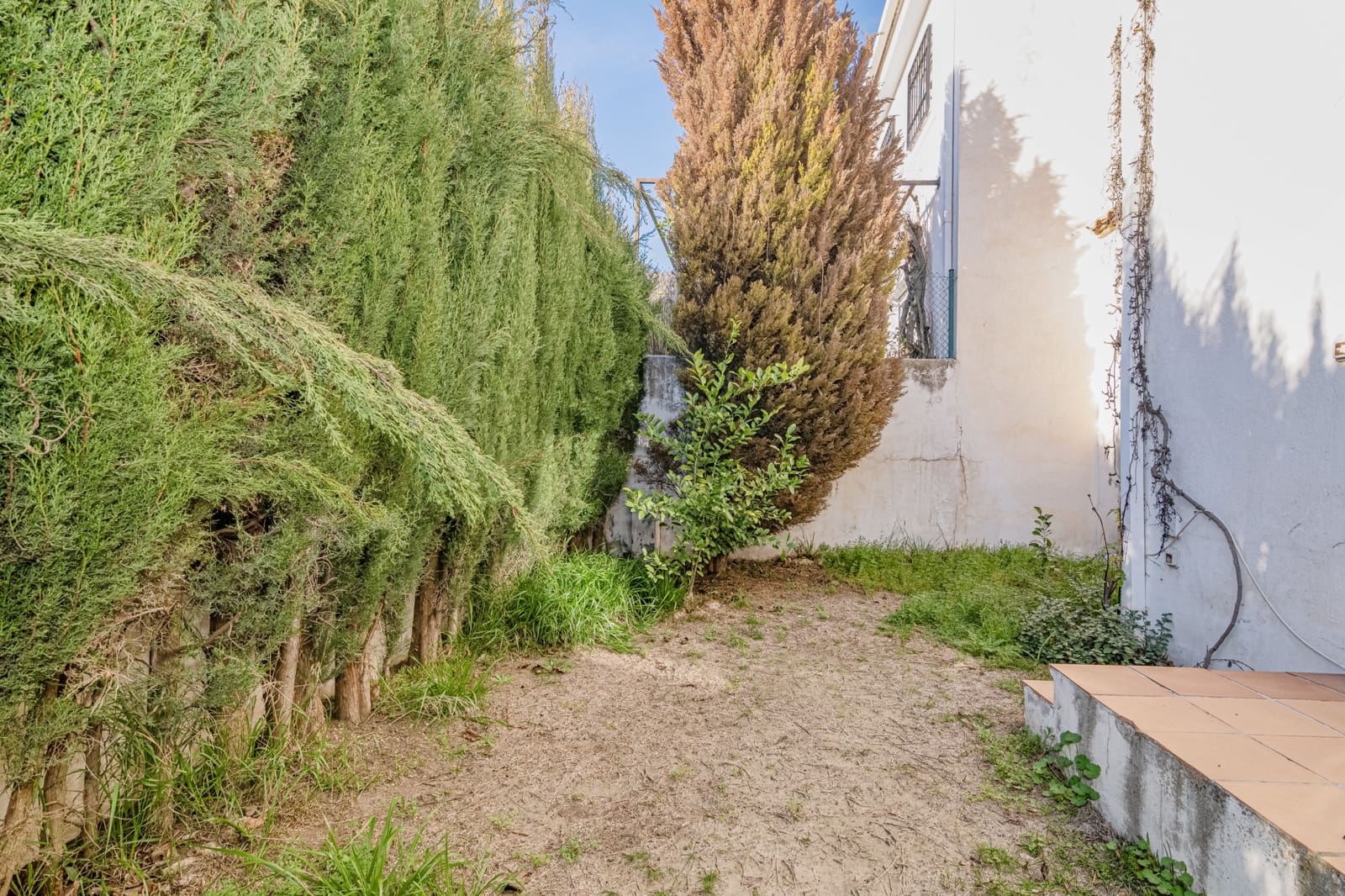 3 soveværelse Byhus til salg i Granada by med swimmingpool garage - € 349.900 (Ref: 9972276)