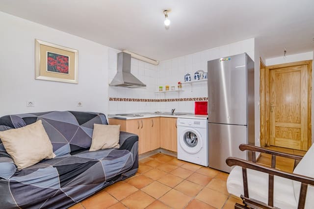 2 soverom Hus til salgs i Albaicin, Granada by - € 179 900 (Ref: 9972277)