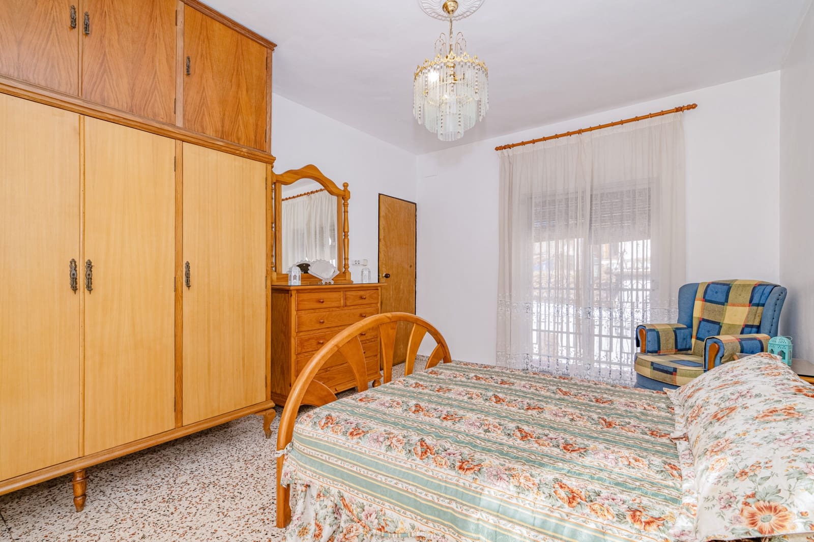 6 soverom Hus til salgs i Granada by med svømmebasseng garasje - € 499 900 (Ref: 9972280)