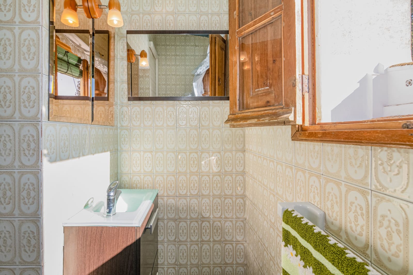 6 soverom Hus til salgs i Granada by med svømmebasseng garasje - € 499 900 (Ref: 9972280)