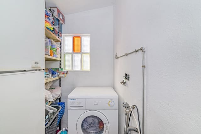 6 soverom Hus til salgs i Albaicin, Granada by med svømmebasseng garasje - € 499 900 (Ref: 9972280)