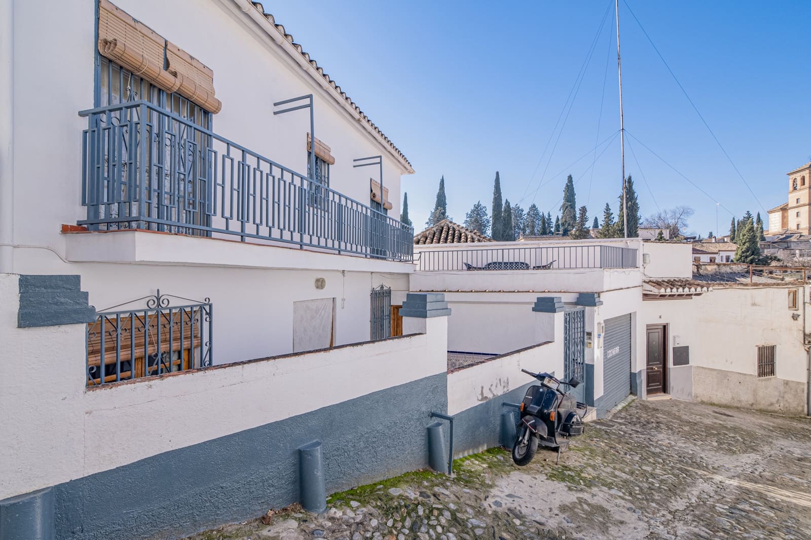 6 soverom Hus til salgs i Granada by med svømmebasseng garasje - € 499 900 (Ref: 9972280)