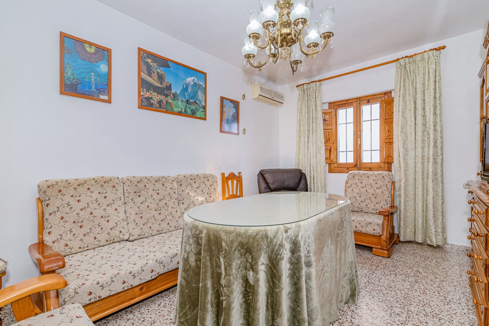 6 soverom Hus til salgs i Granada by med svømmebasseng garasje - € 499 900 (Ref: 9972280)