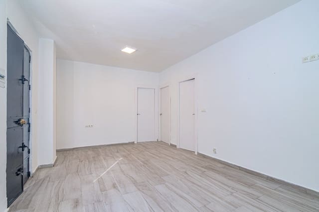 7 soverom Hus til salgs i Albaicin, Granada by - € 249 900 (Ref: 9972282)