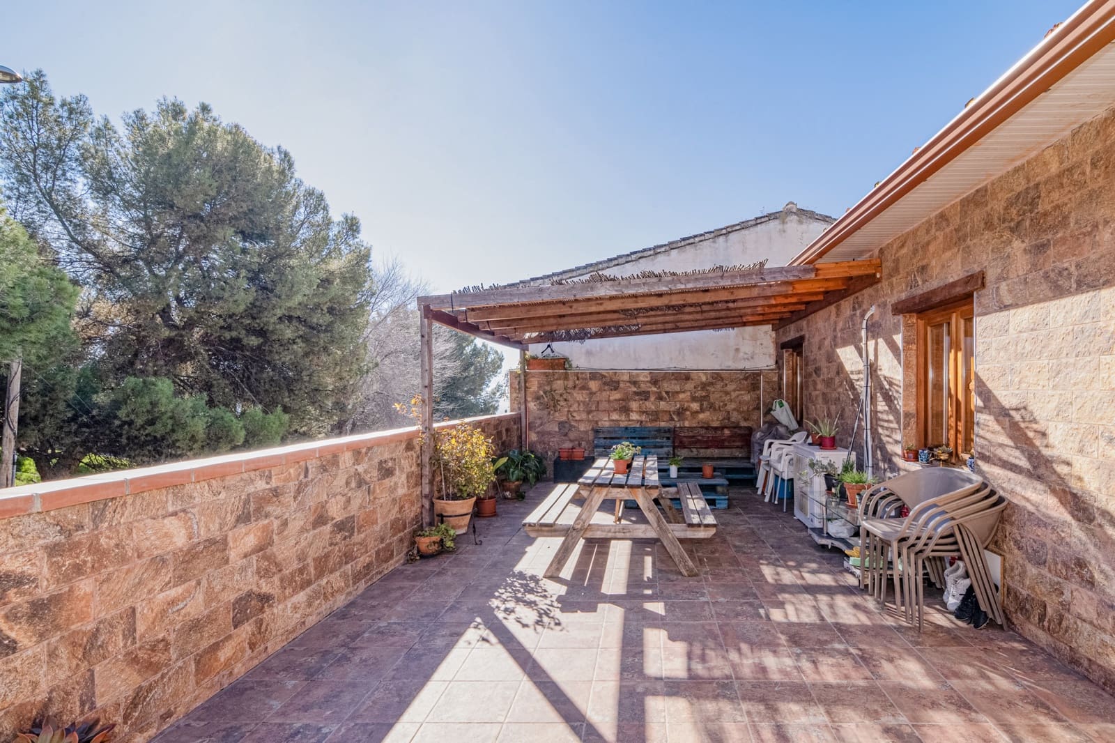 7 bedroom Townhouse for sale in Granada city - € 249,900 (Ref: 9972282)
