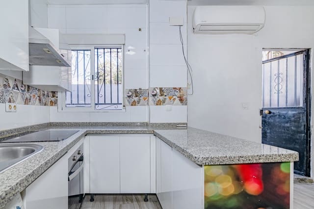 7 soverom Hus til salgs i Albaicin, Granada by - € 249 900 (Ref: 9972282)
