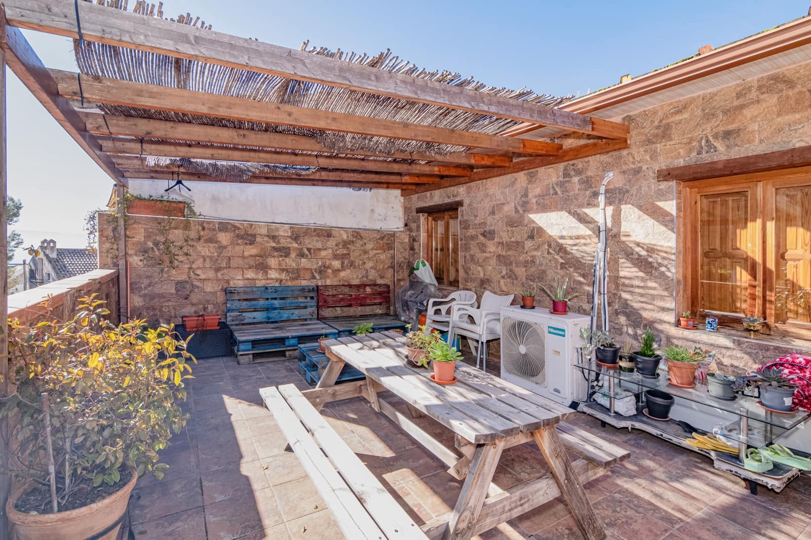 7 bedroom Townhouse for sale in Granada city - € 249,900 (Ref: 9972282)