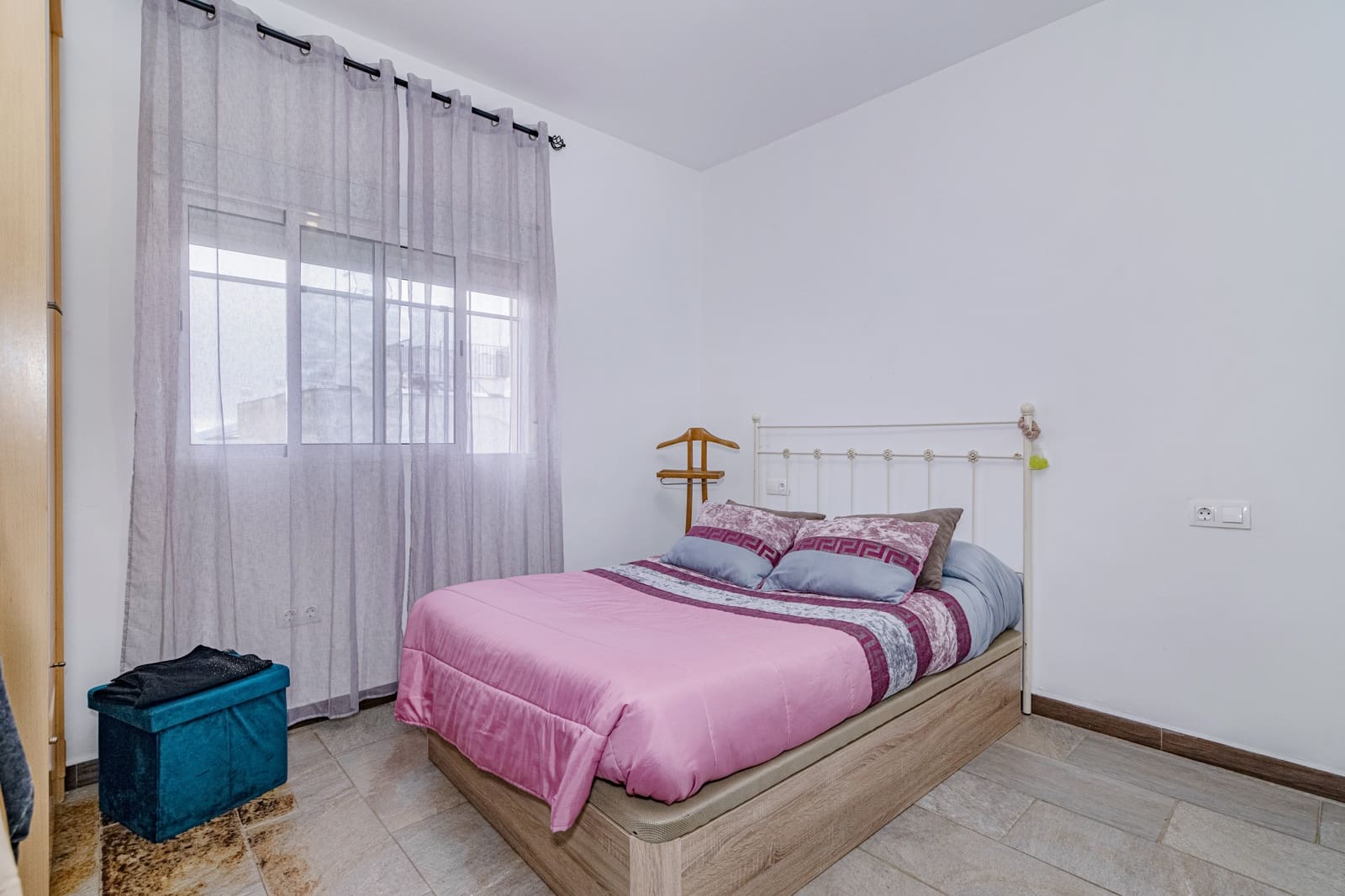 7 bedroom Townhouse for sale in Granada city - € 249,900 (Ref: 9972282)