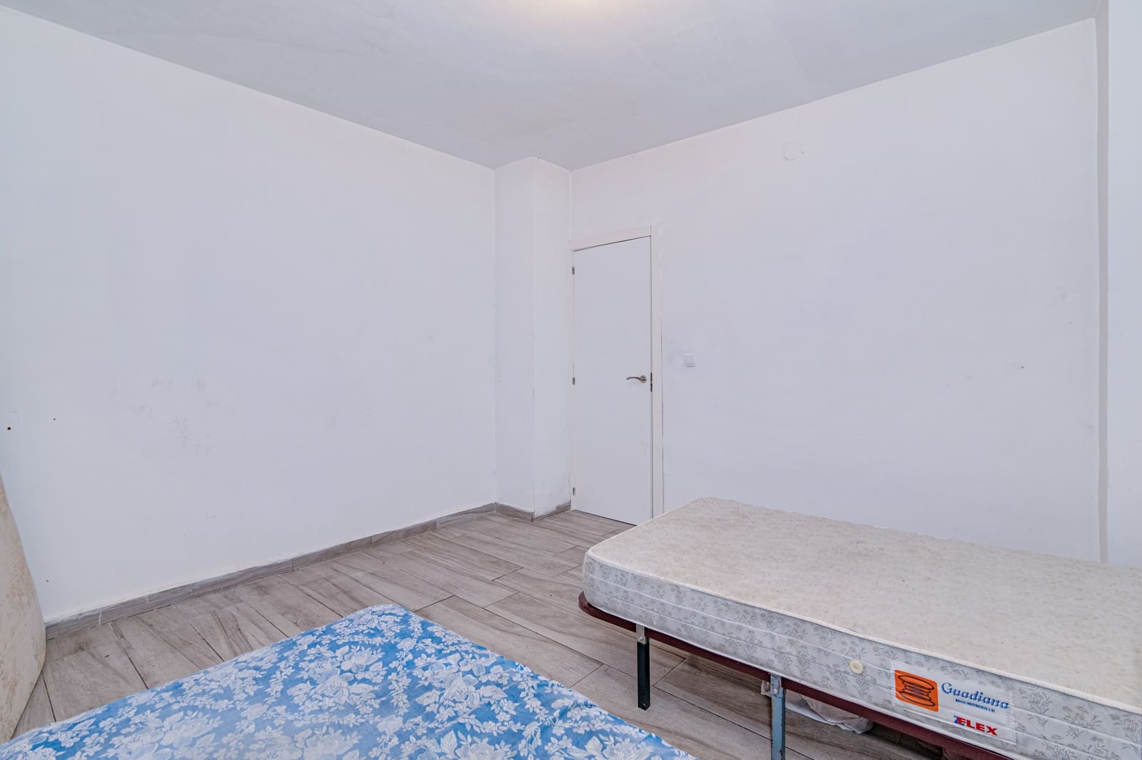 7 bedroom Townhouse for sale in Granada city - € 249,900 (Ref: 9972282)