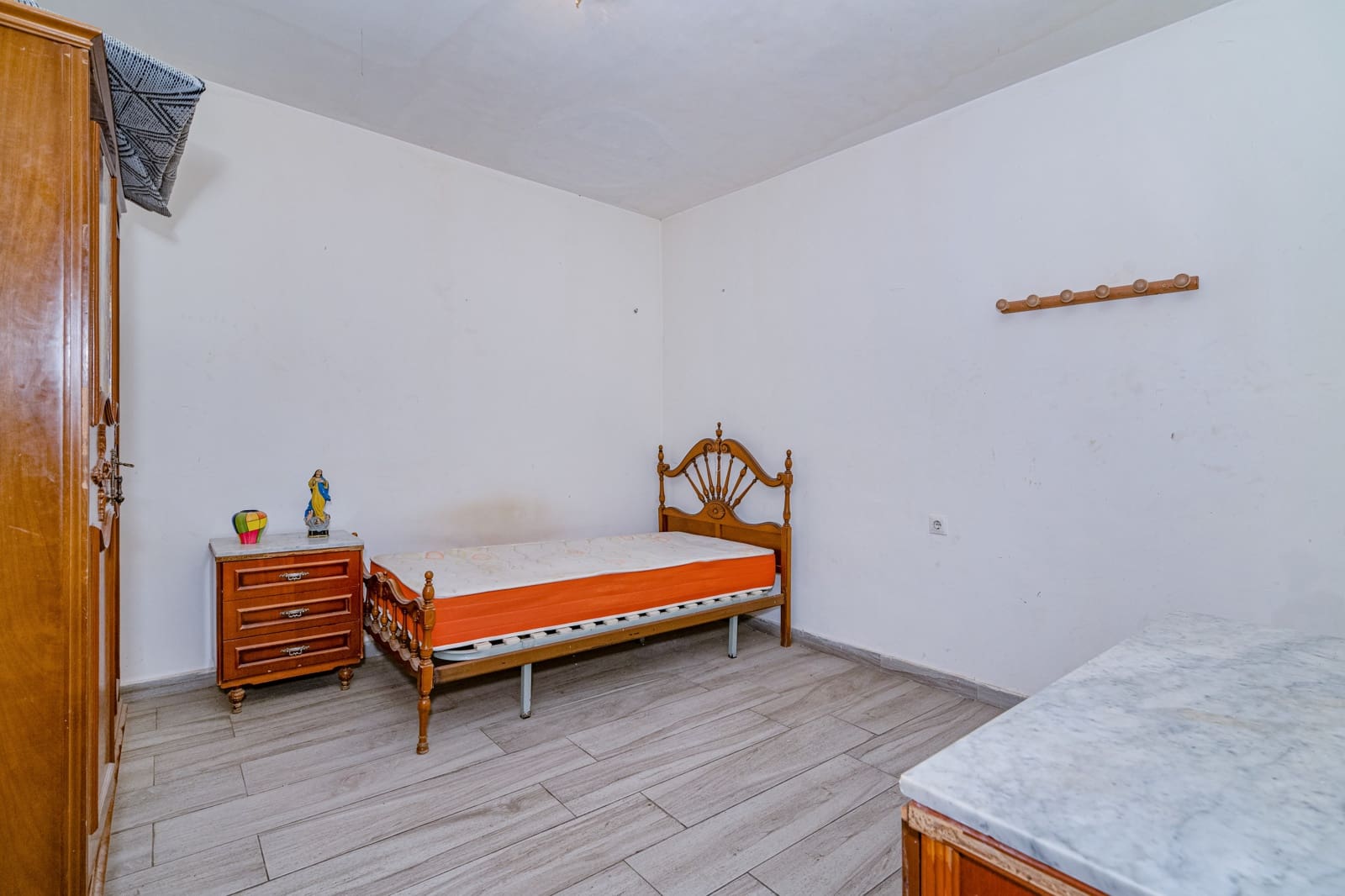 7 bedroom Townhouse for sale in Granada city - € 249,900 (Ref: 9972282)