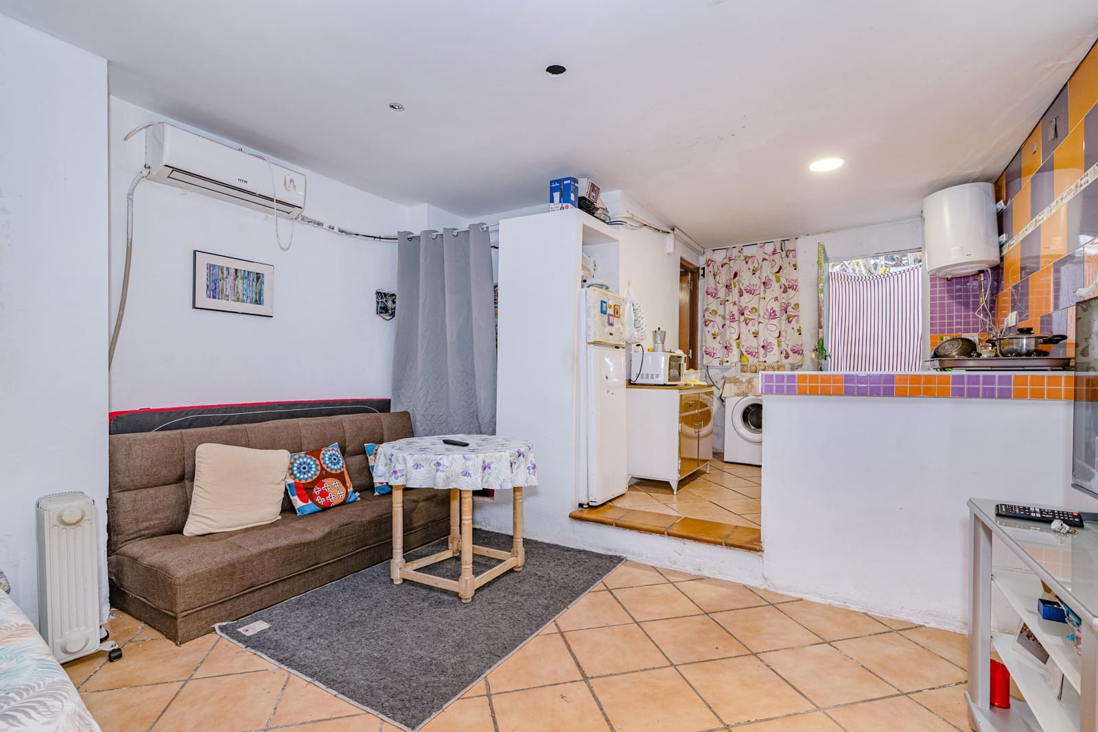 7 bedroom Townhouse for sale in Granada city - € 249,900 (Ref: 9972282)
