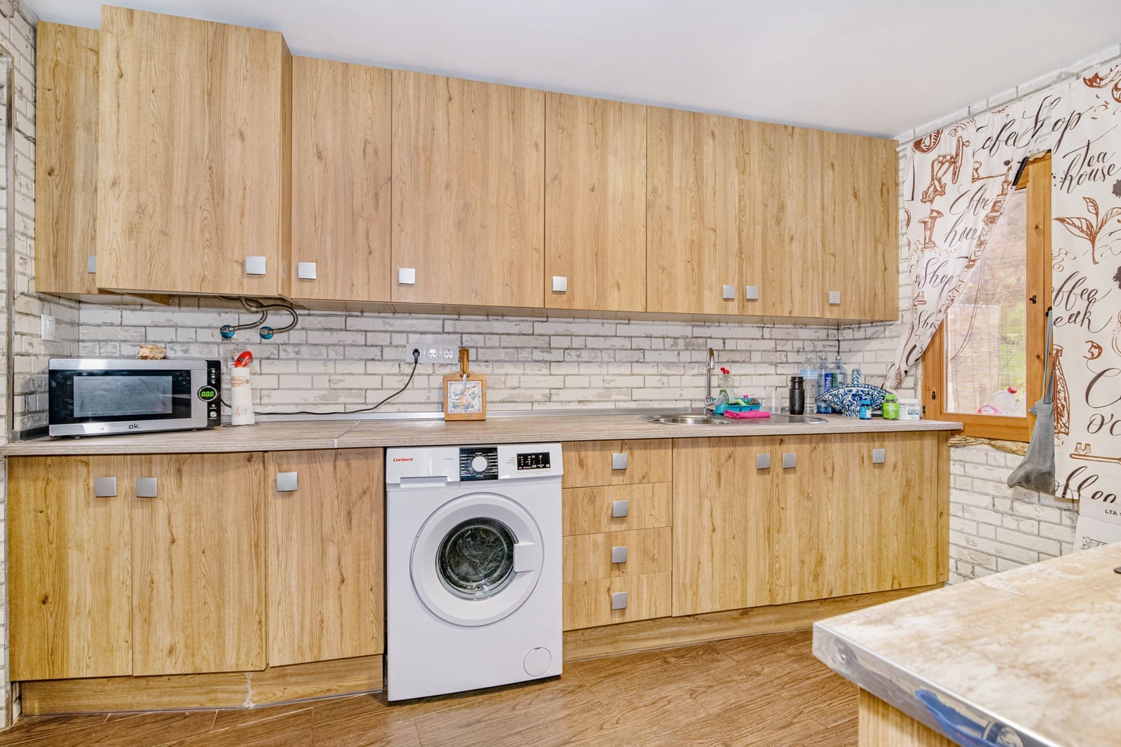 7 bedroom Townhouse for sale in Granada city - € 249,900 (Ref: 9972282)