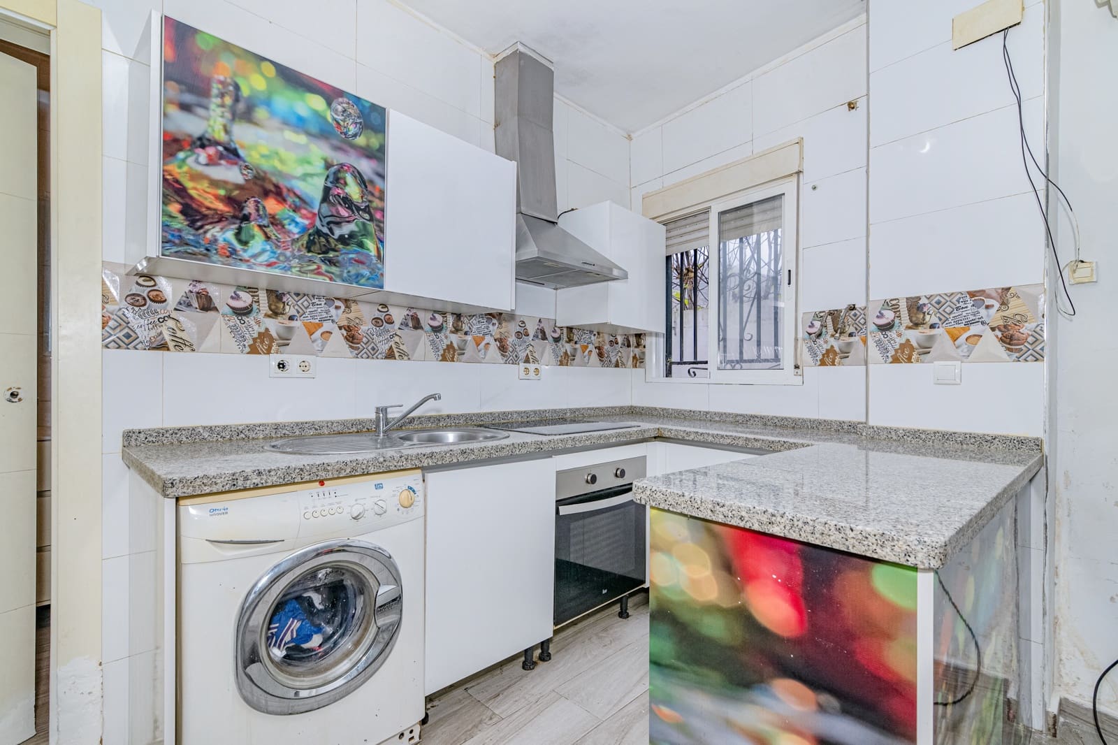 7 bedroom Townhouse for sale in Granada city - € 249,900 (Ref: 9972282)