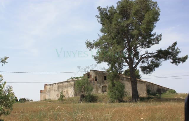 8 soverom Finca/Herregård til salgs i Castellví de la Marca med garasje - € 835 000 (Ref: 9136681)