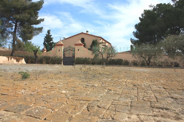 18 bedroom Finca/Country House for sale in El Molar with pool - € 6,900,000 (Ref: 9136684)