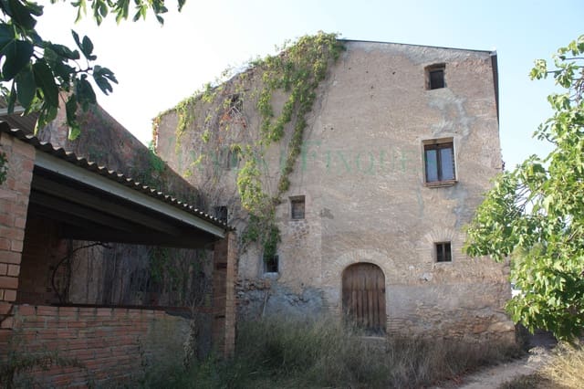4 soveværelse Finca/Landehus til salg i El Molar med garage - € 260.000 (Ref: 9141878)