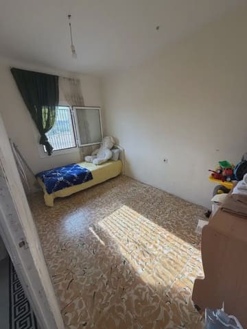 9 slaapkamer Huis te koop in Móra la Nova - € 125.000 (Ref: 10062432)