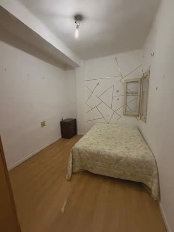 9 slaapkamer Huis te koop in Móra la Nova - € 125.000 (Ref: 10062432)