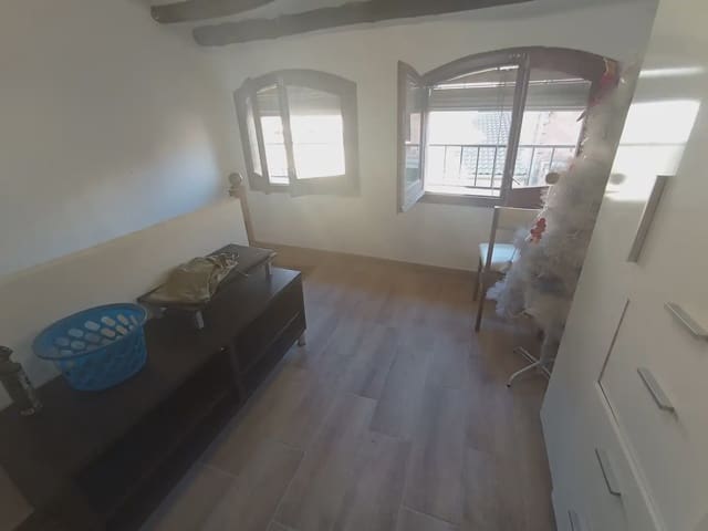 2 soverom Hus til salgs i Garcia - € 48 000 (Ref: 9781125)