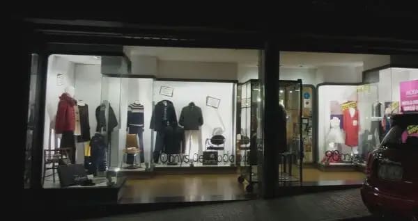 Commercieel te huur in Móra d'Ebre - € 450 (Ref: 9781126)