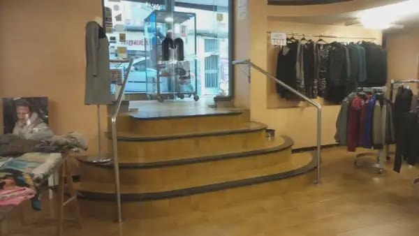 Commercieel te huur in Móra d'Ebre - € 450 (Ref: 9781126)