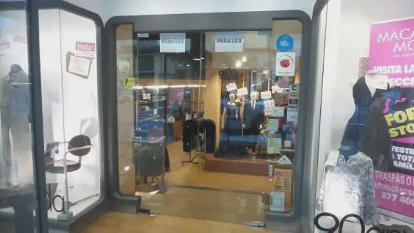 Commercieel te huur in Mora d'Ebre - € 450 (Ref: 9781126)