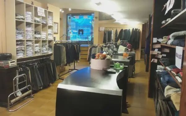 Commercieel te huur in Mora d'Ebre - € 450 (Ref: 9781126)