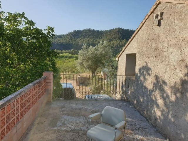 Finca/Landehus til salg i Garcia - € 75.000 (Ref: 9781141)
