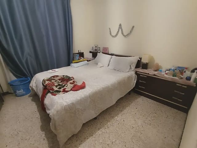 3 slaapkamer Flat te koop in Móra d'Ebre - € 44.000 (Ref: 9781142)