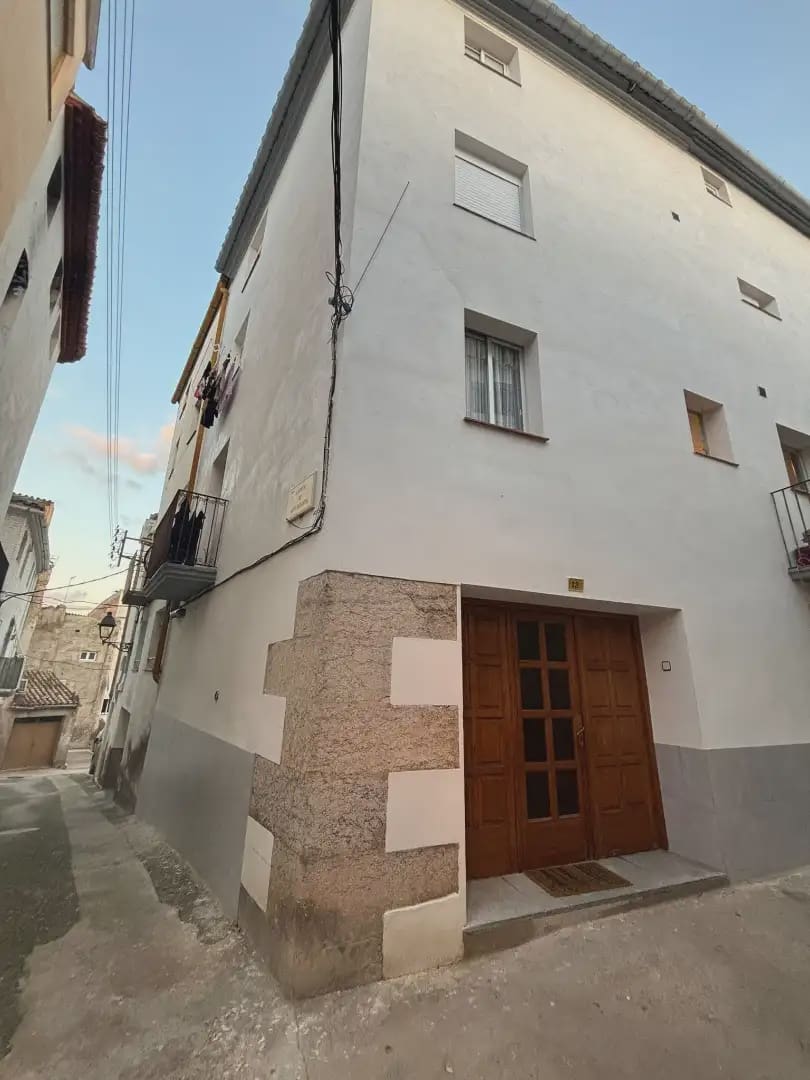 2 slaapkamer Flat te koop in Mora d'Ebre - € 79.500 (Ref: 9781144)