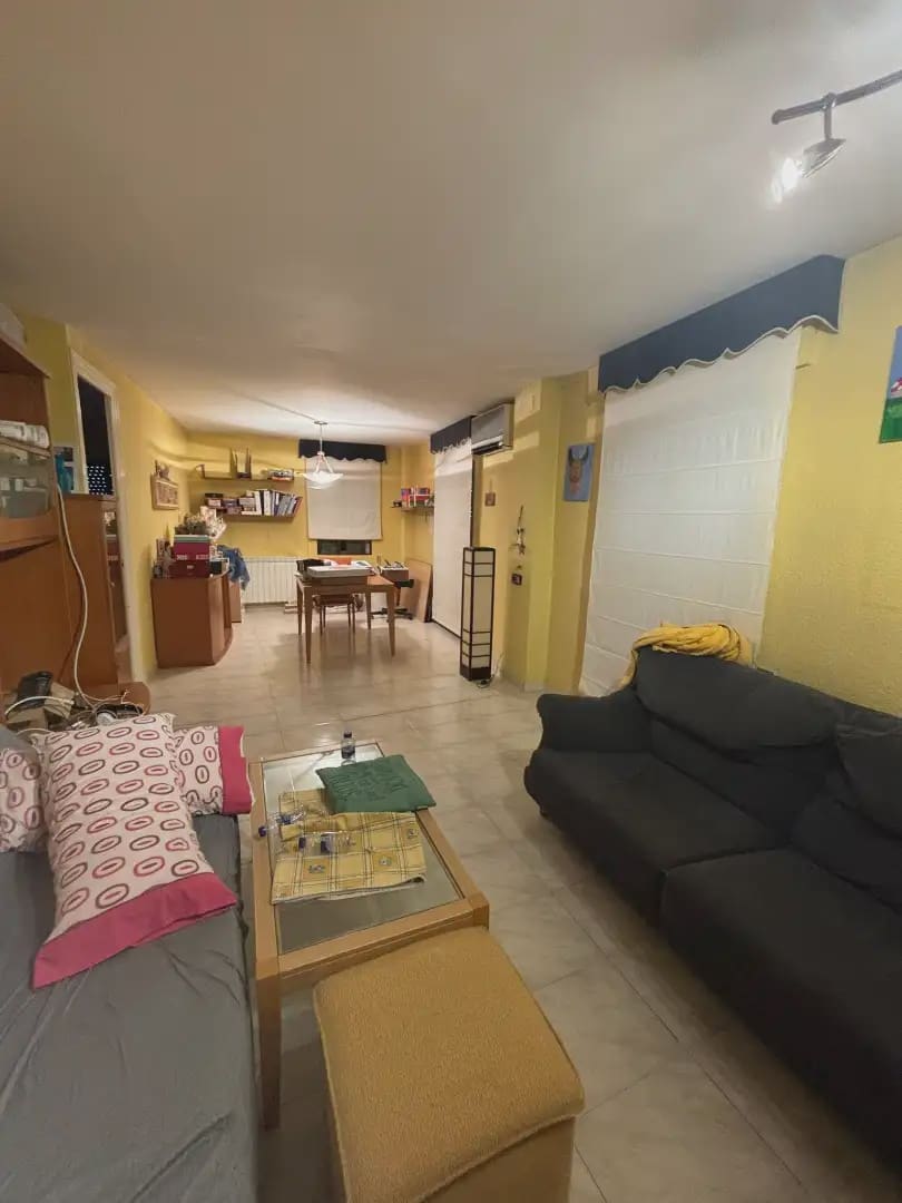 5 slaapkamer Huis te koop in Mora d'Ebre met garage - € 120.000 (Ref: 9781145)