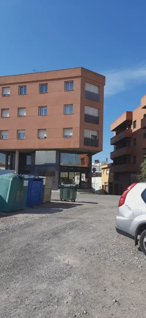 3 slaapkamer Flat te koop in Mora d'Ebre - € 90.000 (Ref: 9781146)