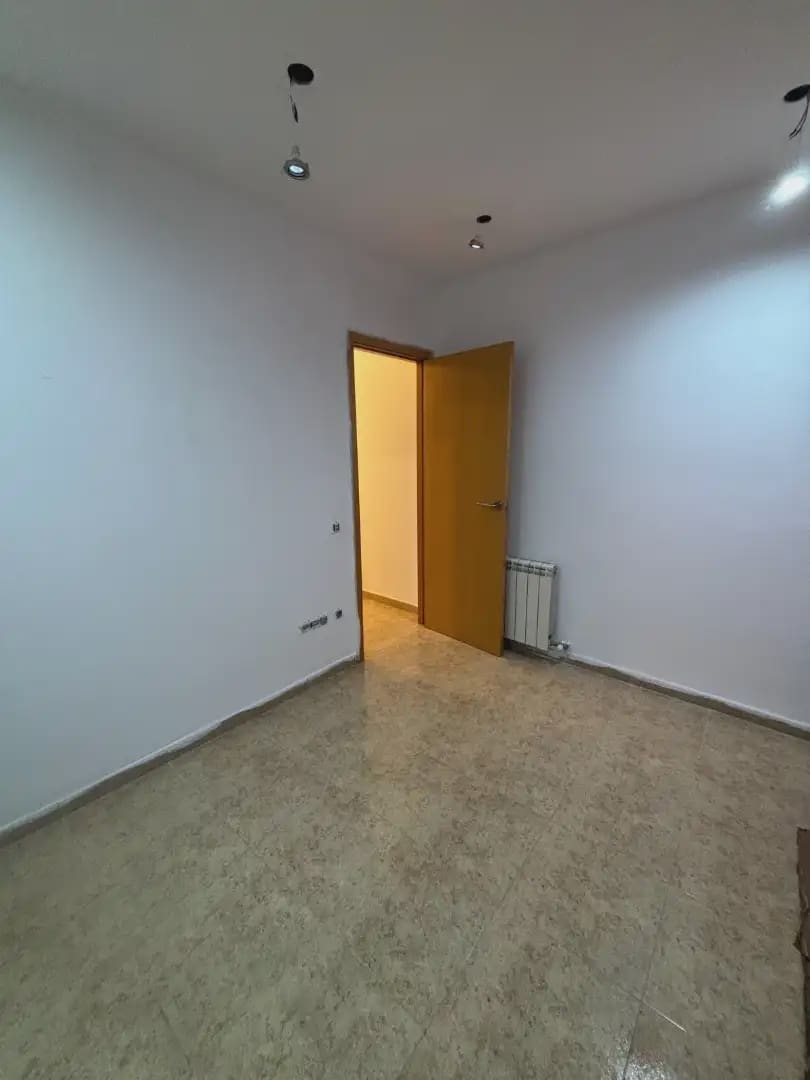 2 slaapkamer Flat te koop in Mora la Nova met garage - € 91.000 (Ref: 9781147)