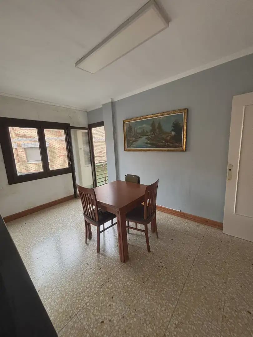 3 slaapkamer Flat te koop in Mora d'Ebre - € 87.000 (Ref: 9781151)