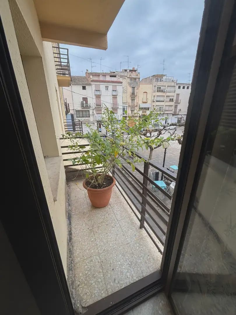 3 slaapkamer Flat te koop in Mora d'Ebre - € 87.000 (Ref: 9781151)