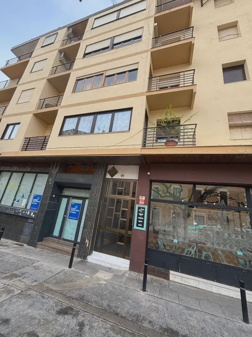 3 slaapkamer Flat te koop in Mora d'Ebre - € 87.000 (Ref: 9781151)