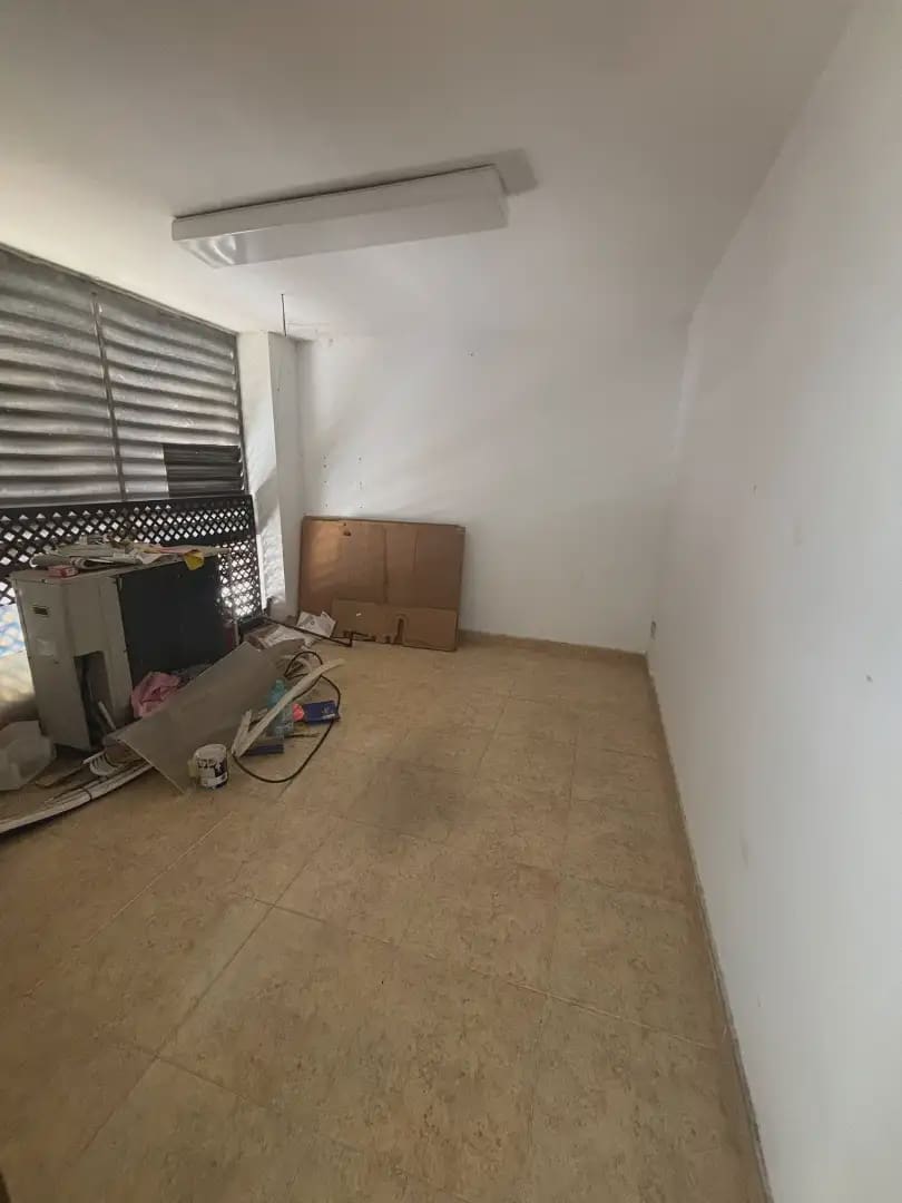 Commercieel te koop in Mora d'Ebre - € 59.750 (Ref: 9781153)